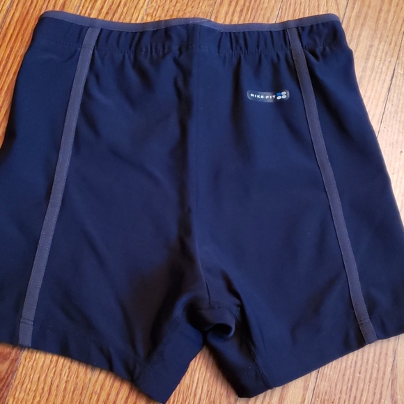 Nike Shorts - Picture 2 of 10